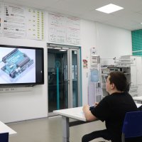 Предпрофильный "инженерный" 7а класс: занятия в Академии цифровых технологий
